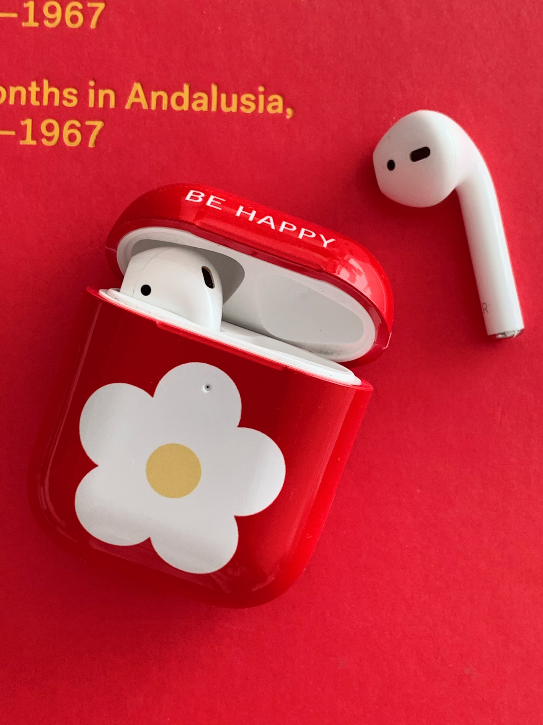 Be happy [ Red : Airpods ]